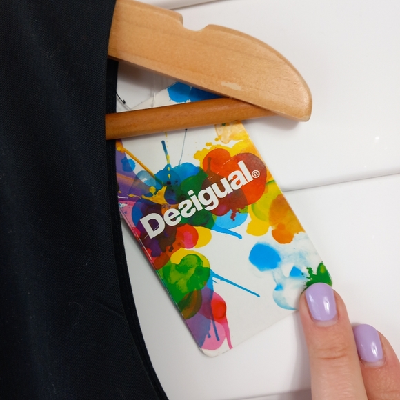 Desigual Black Fitted Dress Size 10 Embroidered Floral BNWT - Picture 7 of 15